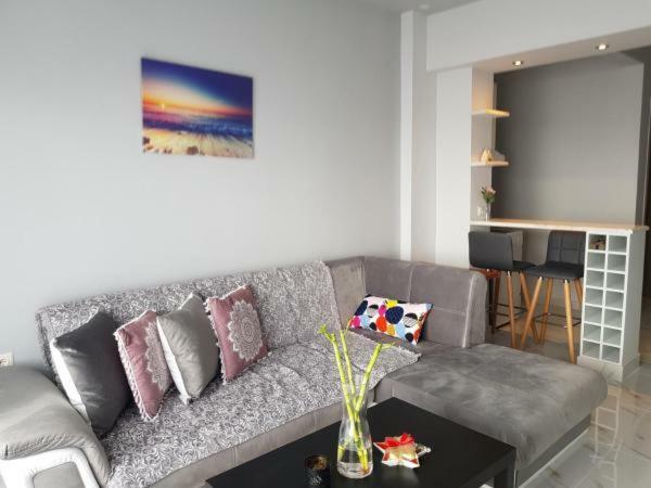 Kristina Family Home Nea Iraklia Bagian luar foto