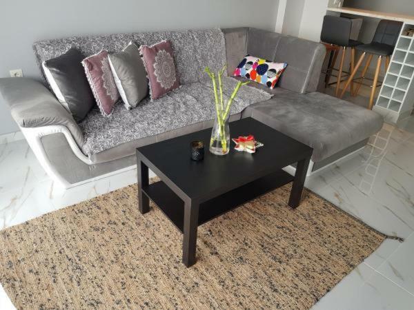 Kristina Family Home Nea Iraklia Bagian luar foto